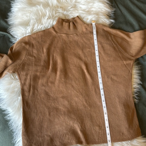 C o l d w a t e r C r e e k • Vintage 90s silk blend ribbed turtleneck - Picture 5 of 5